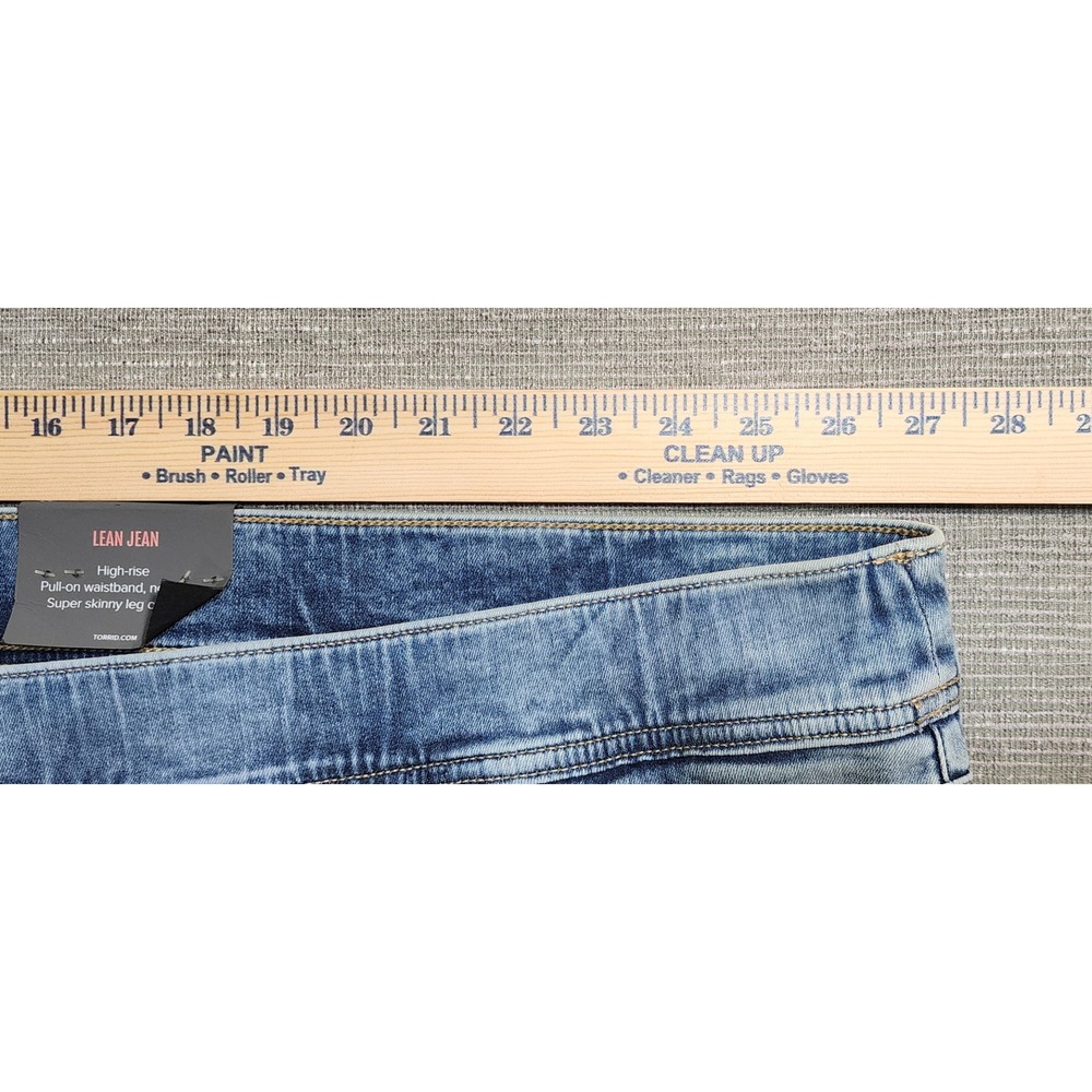 Torrid Lean Jean High Rise Pull On Super Skinny Leggings Light Wash 6S Plus Size - Picture 10 of 12